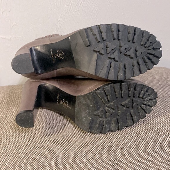 Dolce Vita gray boots, size 7 1/2. - Picture 6 of 10